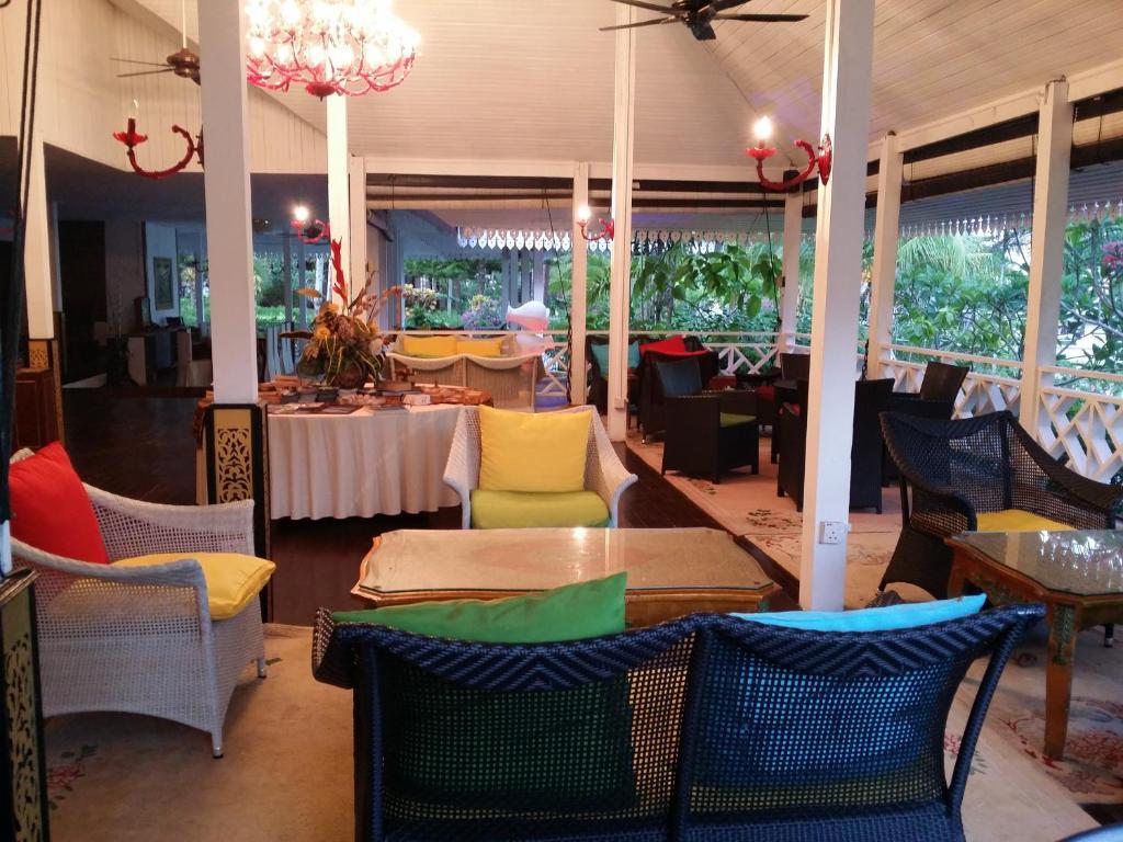郎登加纱丽太平洋度假酒店 浪中岛 外观 照片