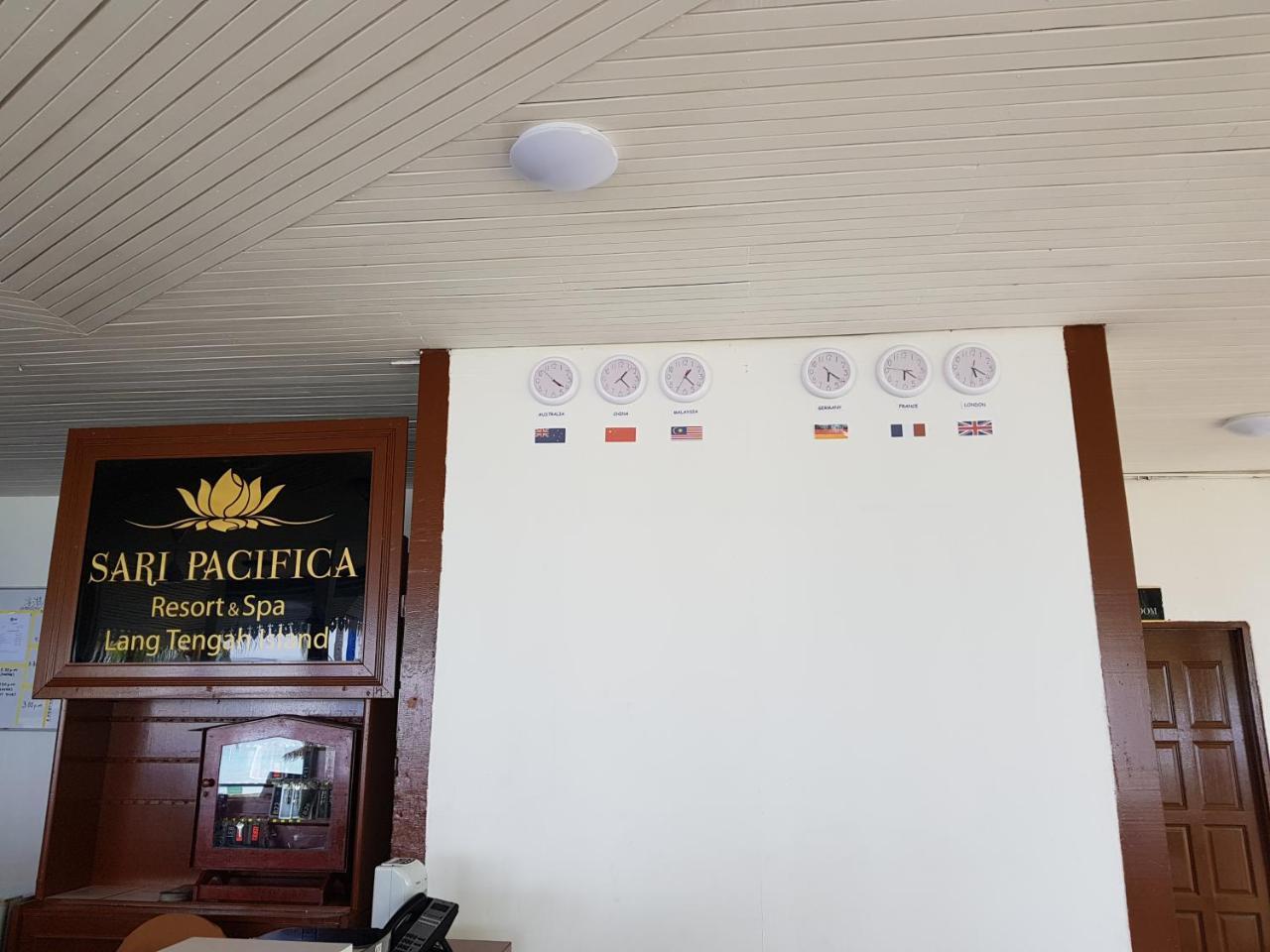 郎登加纱丽太平洋度假酒店 浪中岛 外观 照片